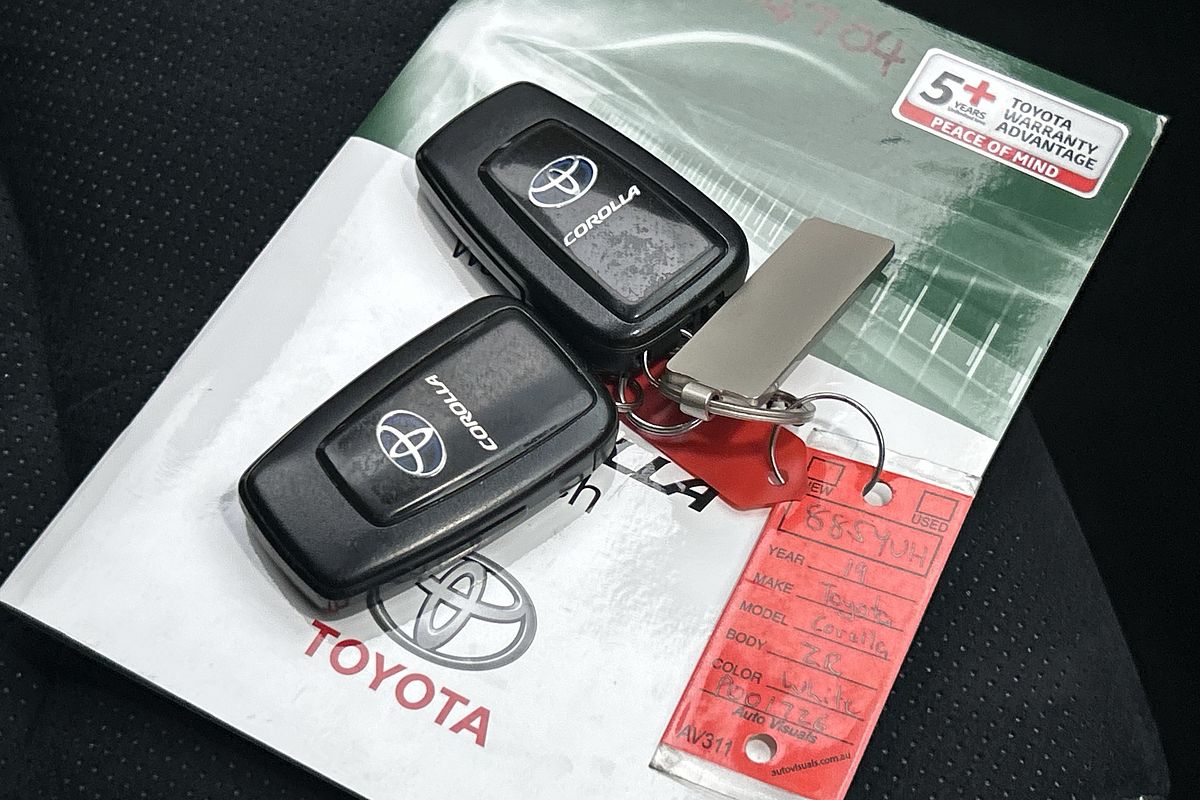 2019 Toyota Corolla ZR Hybrid ZWE211R