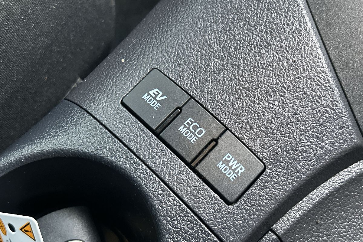 2018 Toyota Corolla Hybrid ZWE186R