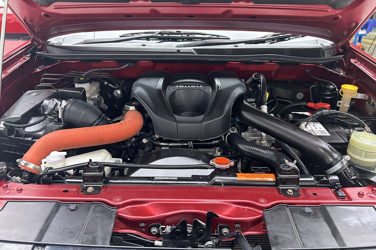 2020 Isuzu MU-X LS-M