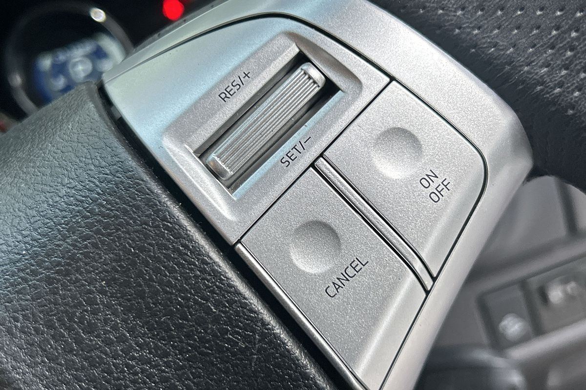 2020 Isuzu MU-X LS-M