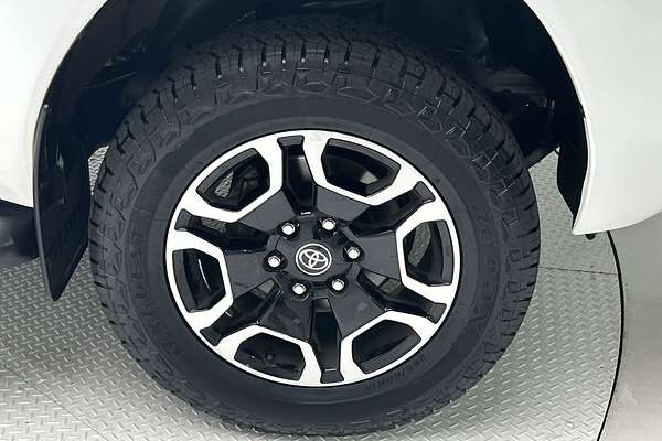 2021 Toyota Hilux SR5 GUN126R 4X4