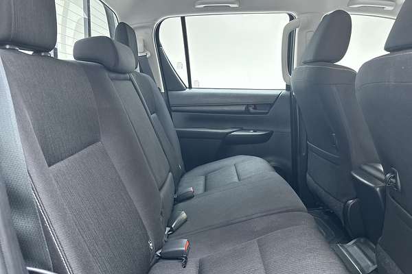 2024 Toyota Hilux SR 48V GUN126R 4X4