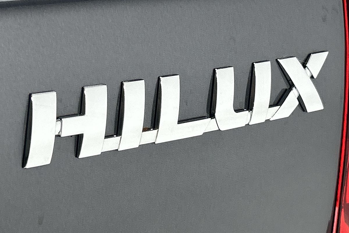 2024 Toyota Hilux SR 48V GUN126R 4X4