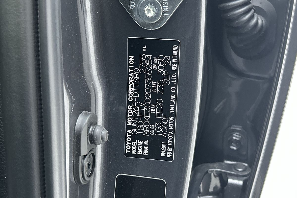 2024 Toyota Hilux SR 48V GUN126R 4X4