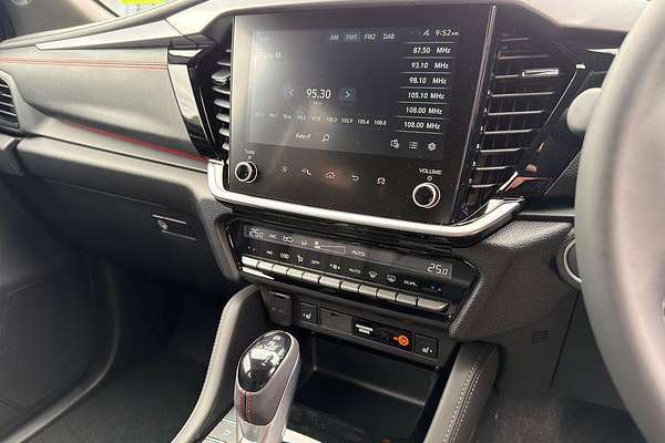 2025 Isuzu MU-X X-TERRAIN