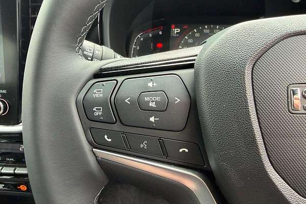 2025 Isuzu MU-X X-TERRAIN