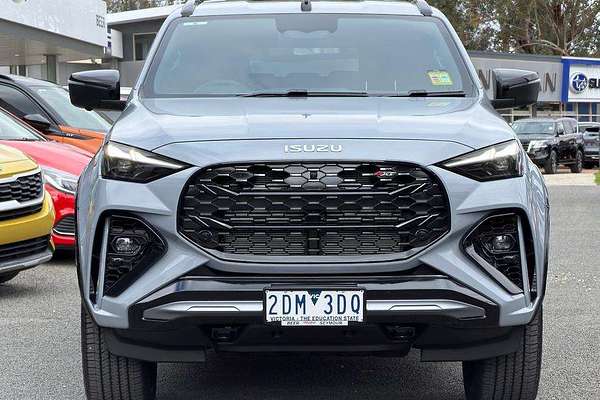 2025 Isuzu MU-X X-TERRAIN