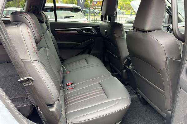 2025 Isuzu MU-X X-TERRAIN