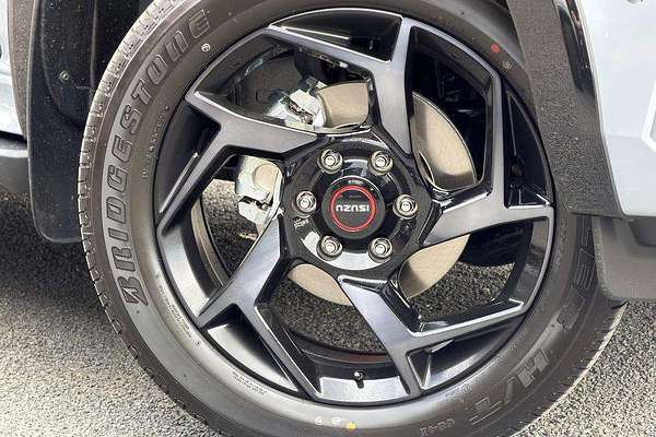 2025 Isuzu MU-X X-TERRAIN