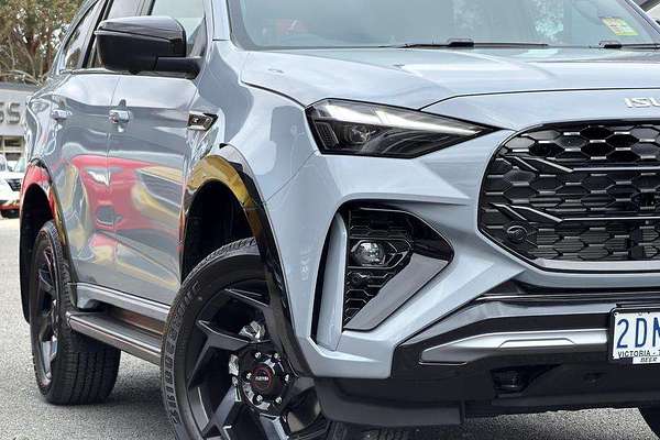 2025 Isuzu MU-X X-TERRAIN