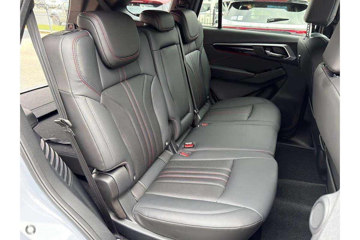 2025 Isuzu MU-X X-TERRAIN