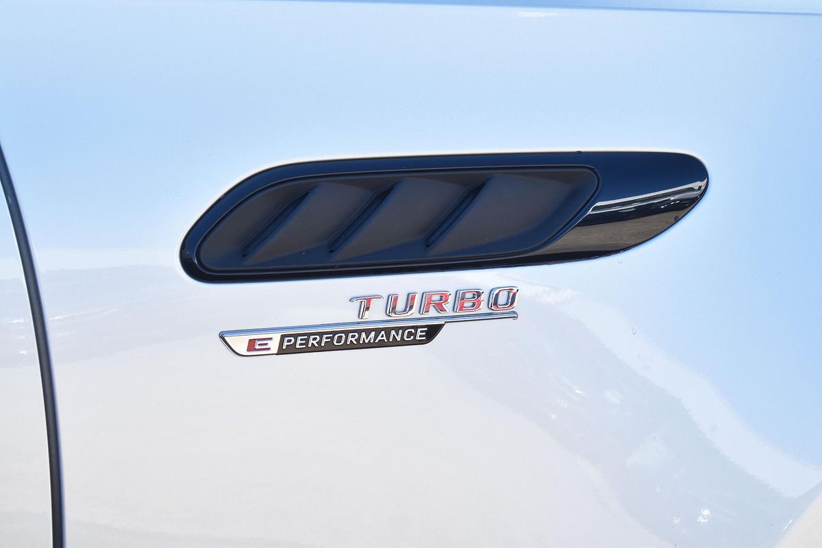 2024 Mercedes-Benz C-Class C63 AMG S E Performance W206
