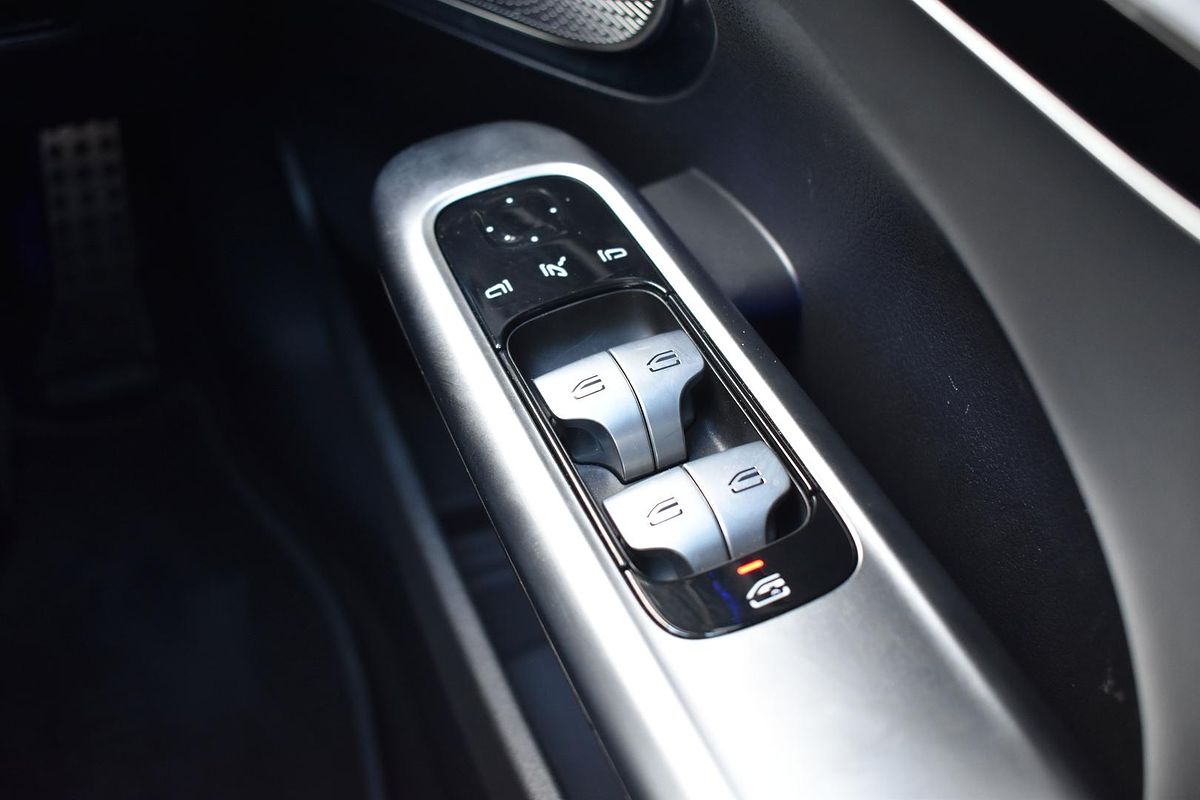 2024 Mercedes-Benz C-Class C63 AMG S E Performance W206