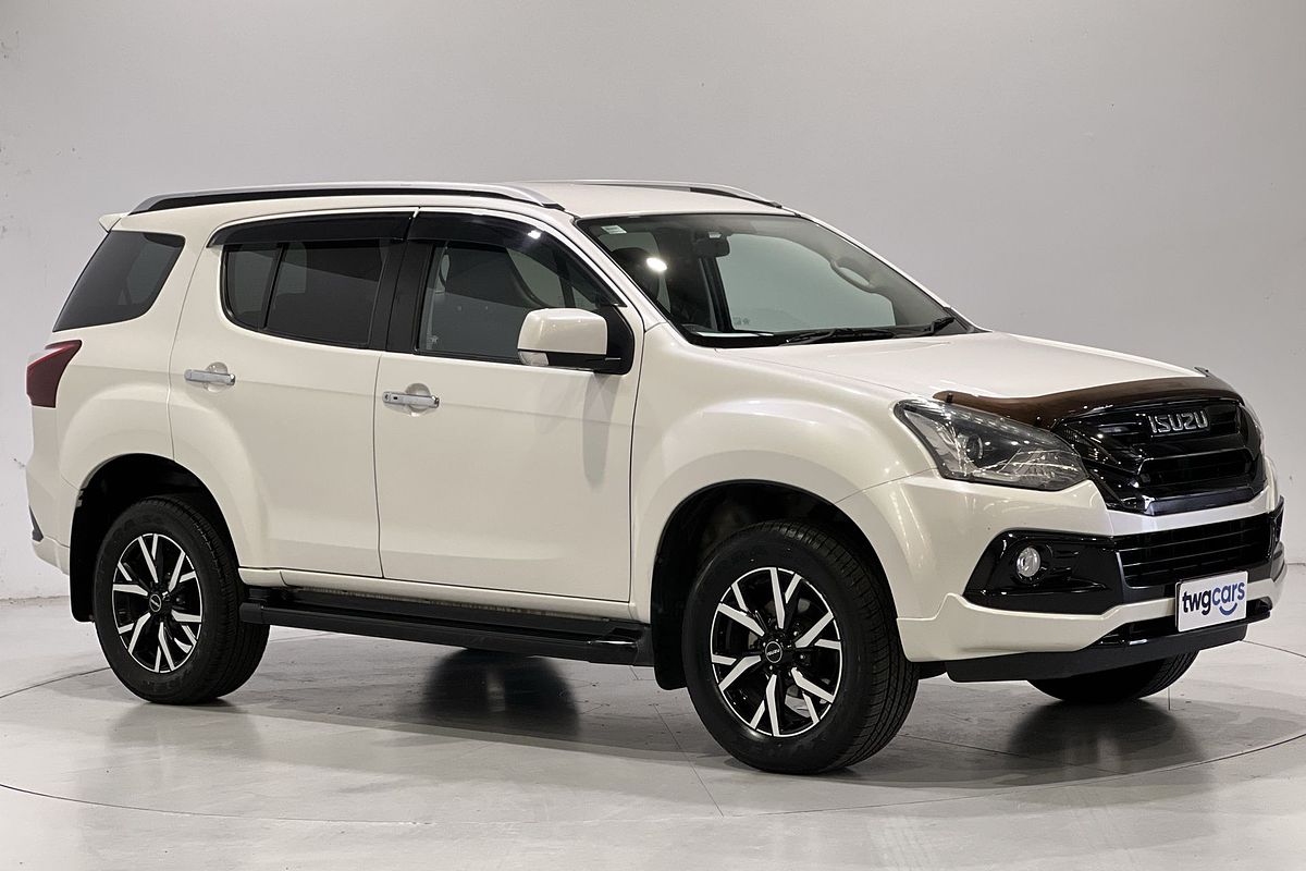 2020 Isuzu MU-X LS-T