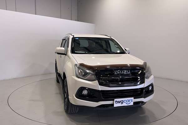 2020 Isuzu MU-X LS-T