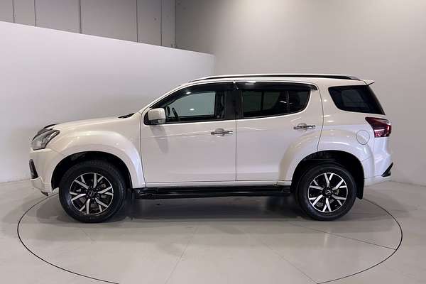 2020 Isuzu MU-X LS-T