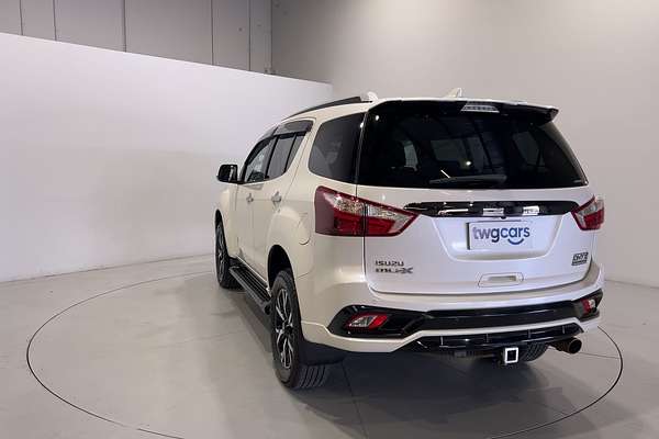2020 Isuzu MU-X LS-T