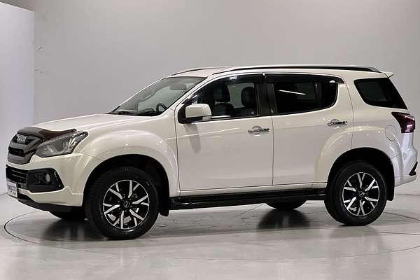 2020 Isuzu MU-X LS-T
