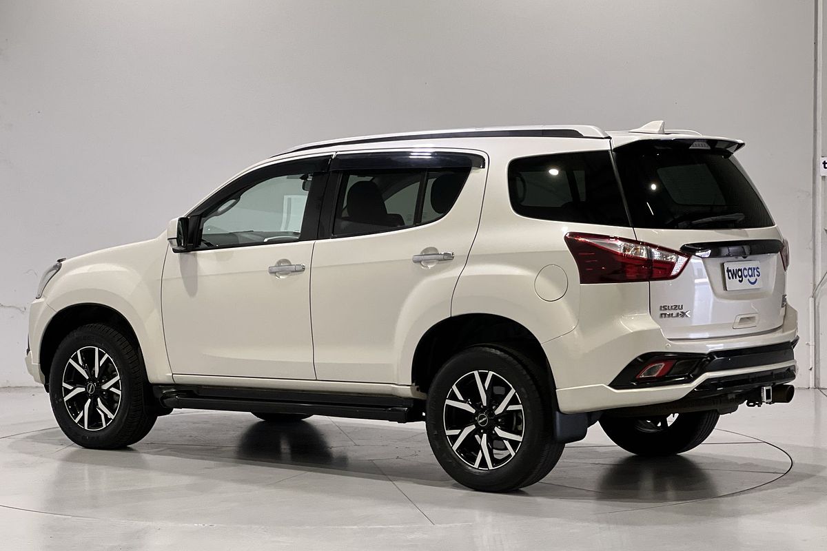 2020 Isuzu MU-X LS-T
