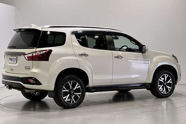 2020 Isuzu MU-X LS-T
