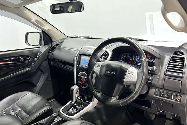 2020 Isuzu MU-X LS-T