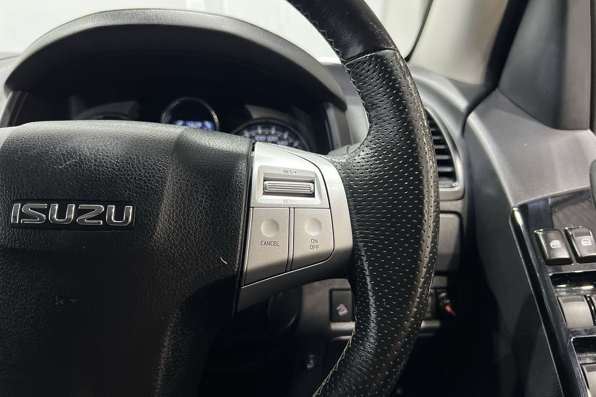 2020 Isuzu MU-X LS-T
