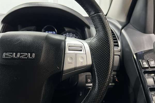 2020 Isuzu MU-X LS-T