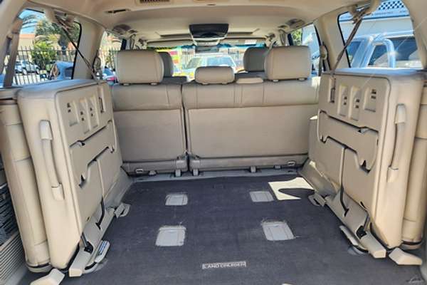 2004 Toyota Landcruiser Sahara UZJ100R