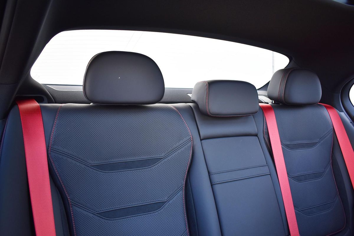 2024 Mercedes-Benz C-Class C63 AMG S E Performance W206