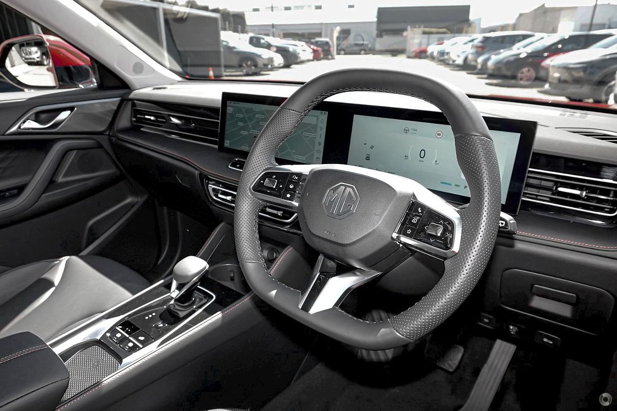 2025 MG HS Super Hybrid Essence AS33P