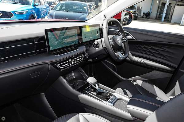 2025 MG HS Super Hybrid Essence AS33P