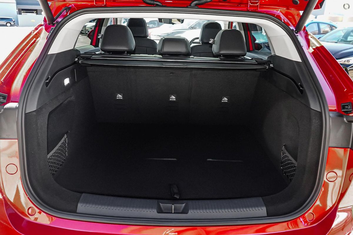 2025 MG HS Super Hybrid Essence AS33P