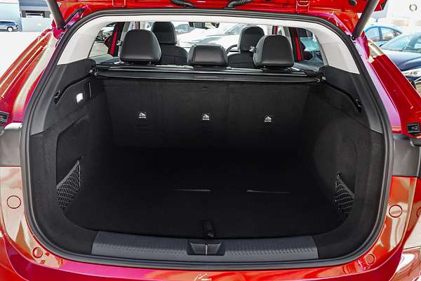 2025 MG HS Super Hybrid Essence AS33P