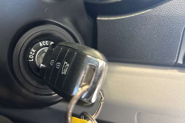 2020 Kia Carnival S YP