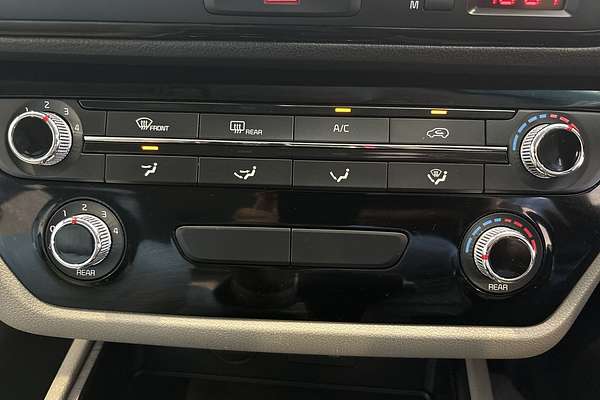 2020 Kia Carnival S YP