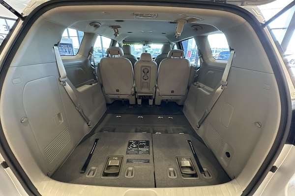 2020 Kia Carnival S YP