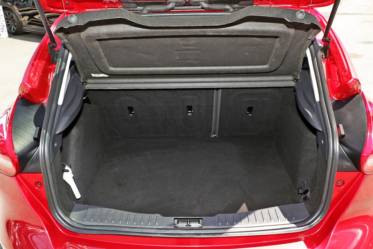 2018 Ford Focus Titanium LZ