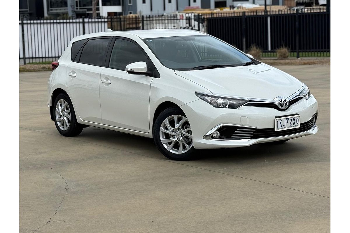 2017 Toyota Corolla Ascent Sport ZRE182R