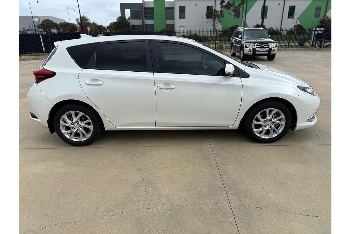 2017 Toyota Corolla Ascent Sport ZRE182R