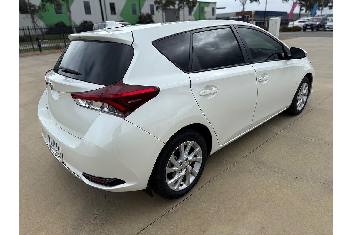 2017 Toyota Corolla Ascent Sport ZRE182R