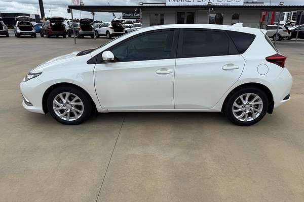 2017 Toyota Corolla Ascent Sport ZRE182R