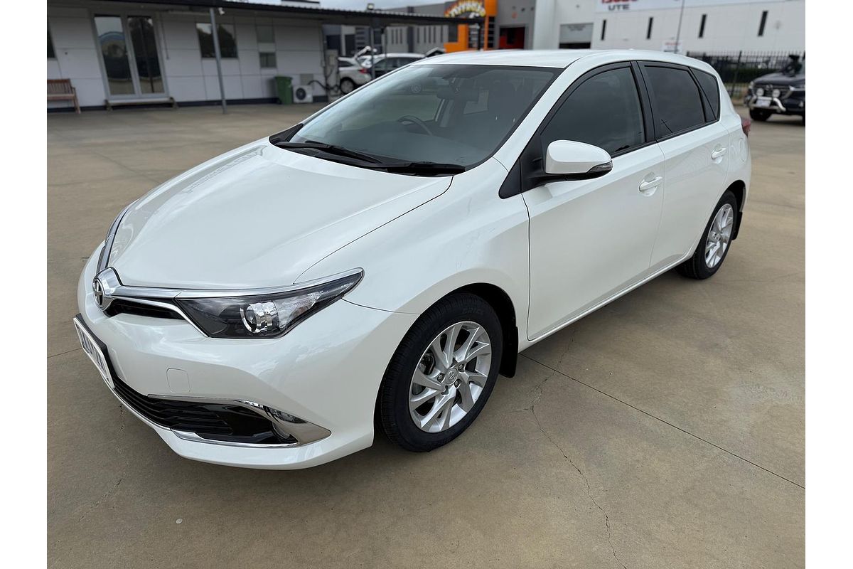 2017 Toyota Corolla Ascent Sport ZRE182R