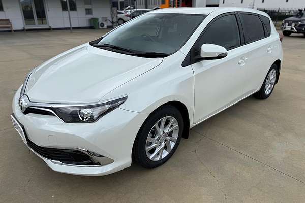 2017 Toyota Corolla Ascent Sport ZRE182R