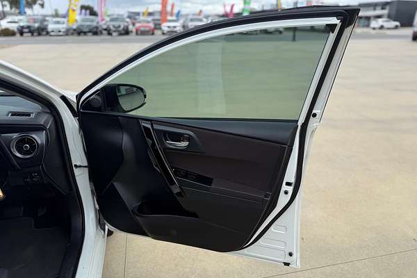 2017 Toyota Corolla Ascent Sport ZRE182R