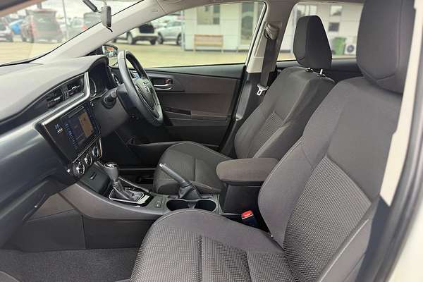 2017 Toyota Corolla Ascent Sport ZRE182R