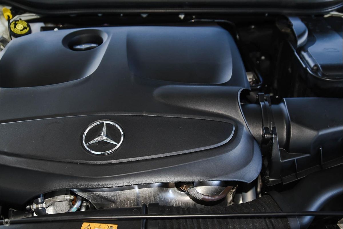 2017 Mercedes-Benz GLA-Class GLA180 X156