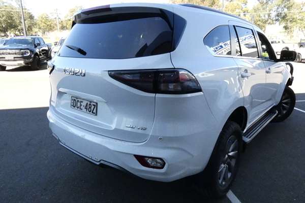 2023 Isuzu MU-X LS-U