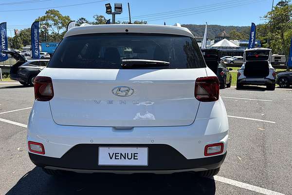 2025 Hyundai Venue Elite QX.V5