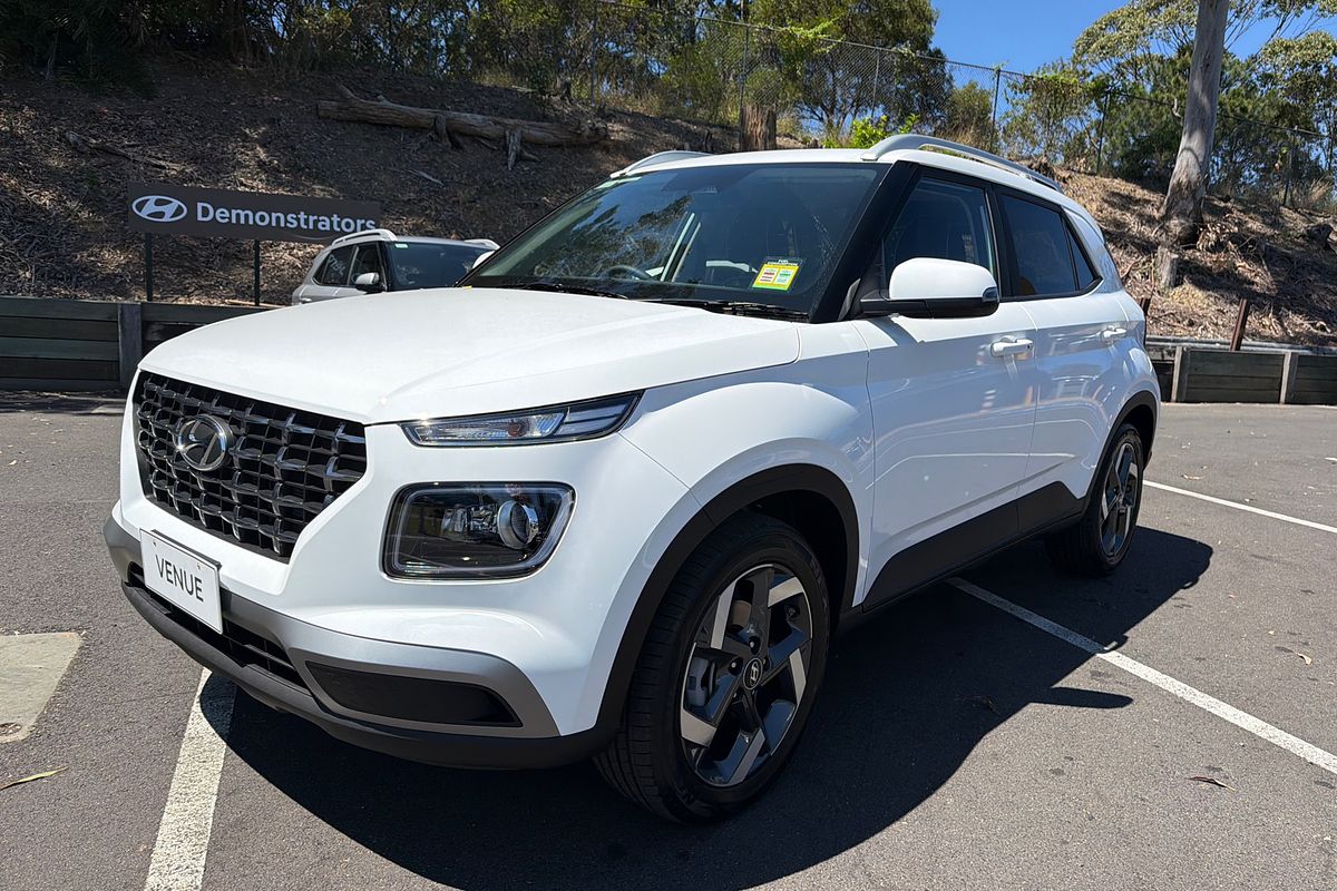 2025 Hyundai Venue Elite QX.V5