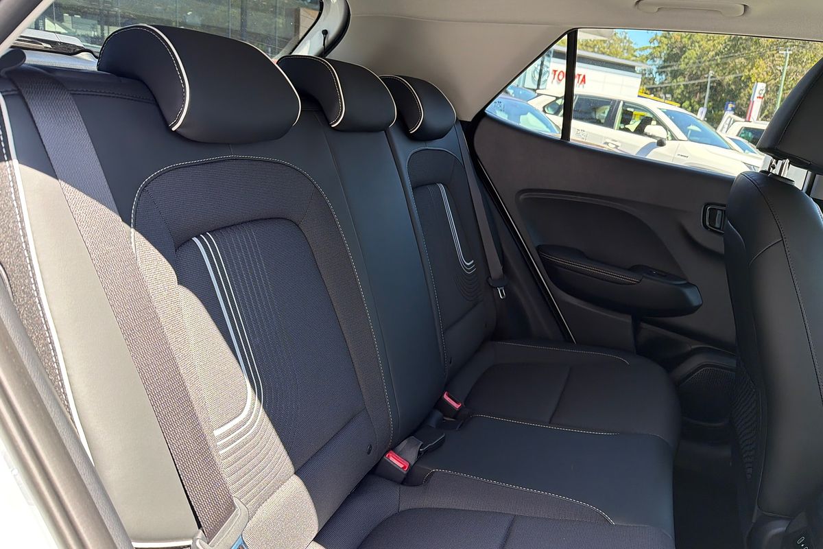 2025 Hyundai Venue Elite QX.V5